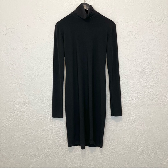 Norma Kamali Black Dress Turtle Long Sleeve Thumbholes Medium 38 - Picture 4 of 9